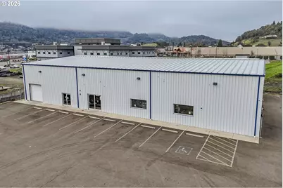 428 NE Newton Creek Dr, Roseburg, OR 97470 - Photo 34