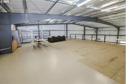 428 NE Newton Creek Dr, Roseburg, OR 97470 - Photo 14