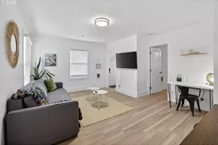 867 S 2nd St, Coos Bay, OR 97420 - Photo 2