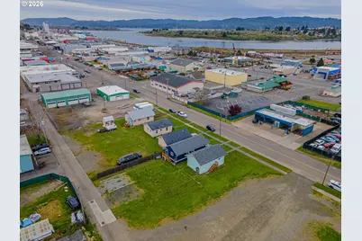 867 S 2nd St, Coos Bay, OR 97420 - Photo 34