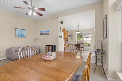 5345 Club Dr, Eugene, OR 97402 - Photo 14