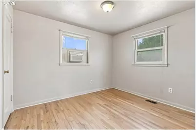 820 W Tamarack Ave, Hermiston, OR 97838 - Photo 12