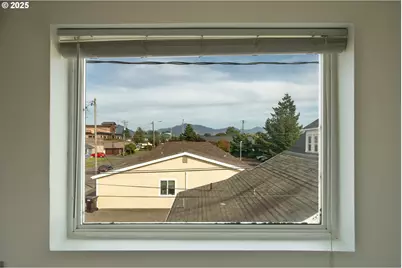 1307 3rd St, Tillamook, OR 97141 - Photo 34