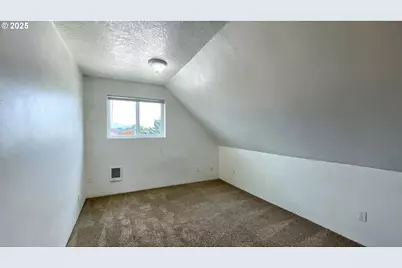 1307 3rd St, Tillamook, OR 97141 - Photo 32