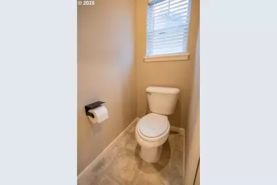 10910 SW Huntington Ave, Tigard, OR 97223 - Photo 18
