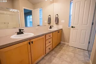 10910 SW Huntington Ave, Tigard, OR 97223 - Photo 16