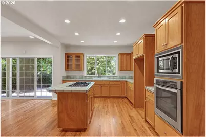 3471 Lakeside Dr, Eugene, OR 97401 - Photo 20