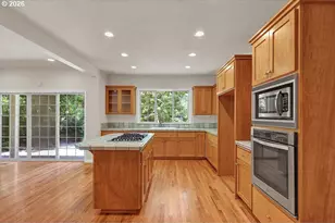 3471 Lakeside Dr, Eugene, OR 97401 - Photo 20