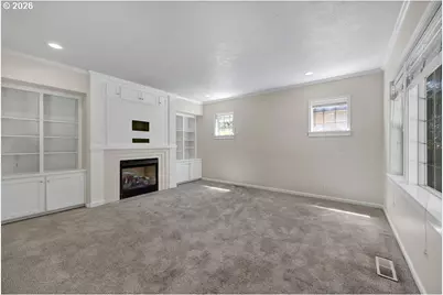 3471 Lakeside Dr, Eugene, OR 97401 - Photo 12