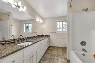 3471 Lakeside Dr, Eugene, OR 97401 - Photo 34