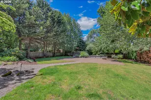 3471 Lakeside Dr, Eugene, OR 97401 - Photo 44
