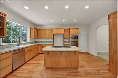 3471 Lakeside Dr, Eugene, OR 97401 - Photo 16