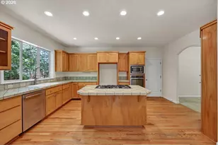 3471 Lakeside Dr, Eugene, OR 97401 - Photo 16