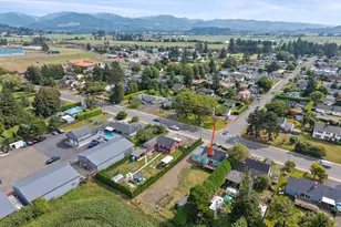 4104 3rd St, Tillamook, OR 97141 - Photo 8