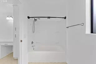 7206 N Amherst St, Portland, OR 97203 - Photo 22