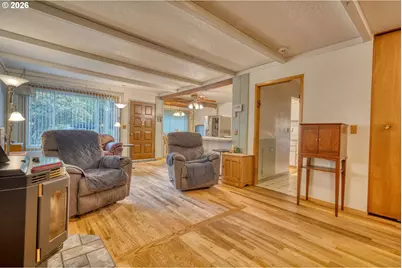 9736 N Clarendon Ave, Portland, OR 97203 - Photo 6