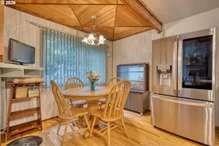 9736 N Clarendon Ave, Portland, OR 97203 - Photo 12