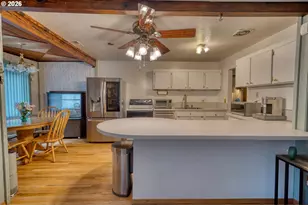 9736 N Clarendon Ave, Portland, OR 97203 - Photo 10