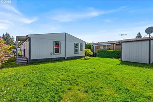 8261 SE Iris St, Milwaukie, OR 97267 - Photo 28