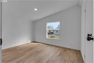 8261 SE Iris St, Milwaukie, OR 97267 - Photo 24