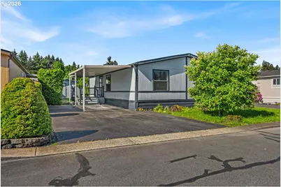 8261 SE Iris St, Milwaukie, OR 97267 - Photo 2