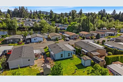 8261 SE Iris St, Milwaukie, OR 97267 - Photo 6