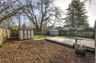 8504 N Foss Ave, Portland, OR 97203 - Photo 34