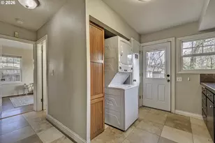 8504 N Foss Ave, Portland, OR 97203 - Photo 18