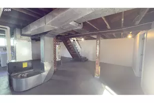 627 W Marine Dr, Astoria, OR 97103 - Photo 24