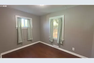 627 W Marine Dr, Astoria, OR 97103 - Photo 10