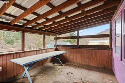 604 Bluff Ave, Klickitat, WA 98628 - Photo 38