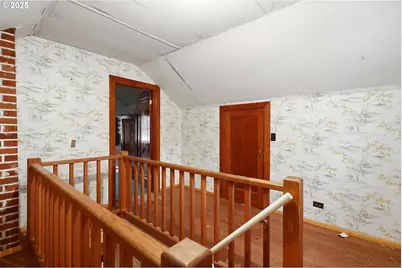 604 Bluff Ave, Klickitat, WA 98628 - Photo 24