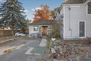 1490 10th St, Baker City, OR 97814 - Photo 6