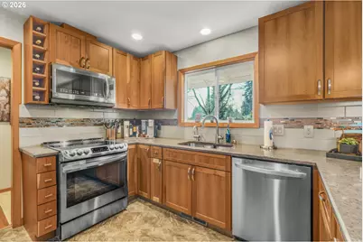 6904 NE 70th St, Vancouver, WA 98661 - Photo 6