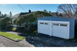 1495 6th St, Astoria, OR 97103 - Photo 2