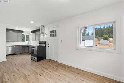 35300 SE Gunderson Rd, Sandy, OR 97055 - Photo 10