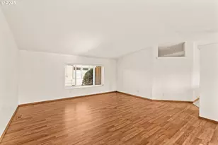 4055 Royal Ave, Eugene, OR 97402 - Photo 6