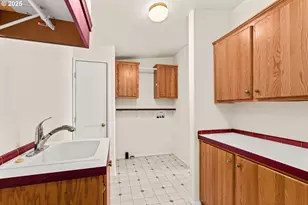 4055 Royal Ave, Eugene, OR 97402 - Photo 28