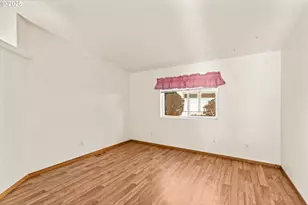 4055 Royal Ave, Eugene, OR 97402 - Photo 20