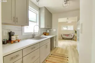 1606 SE 148th Ave, Portland, OR 97233 - Photo 8