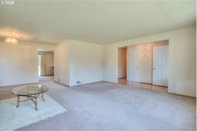 17284 Kingfisher Dr, Bend, OR 97707 - Photo 2