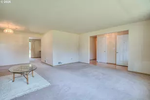 17284 Kingfisher Dr, Bend, OR 97707 - Photo 2