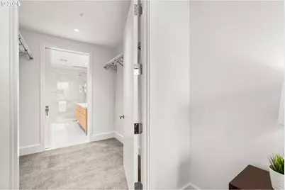 550 SW 10th Ave #2802, Portland, OR 97205 - Photo 30