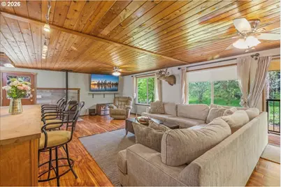 15116 Creek View Ln, Vernonia, OR 97064 - Photo 12