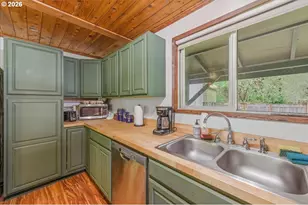 15116 Creek View Ln, Vernonia, OR 97064 - Photo 16