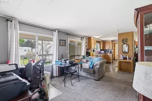 1999 Jansen Way, Woodburn, OR 97071 - Photo 16