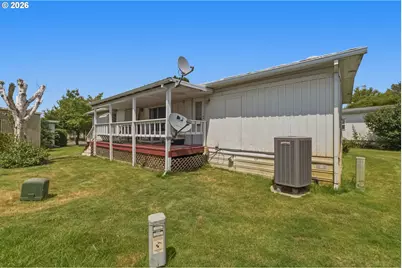 1999 Jansen Way #41, Woodburn, OR 97071 - Photo 34