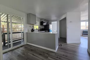 1800 Lakewood Ct, Eugene, OR 97402 - Photo 12