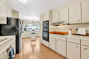 1800 Lakewood Ct, Eugene, OR 97402 - Photo 10