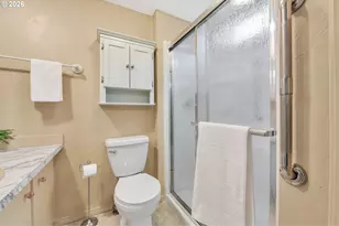 1800 Lakewood Ct, Eugene, OR 97402 - Photo 18